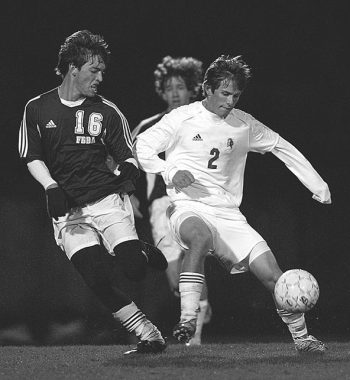 soccer-1490541_1920
